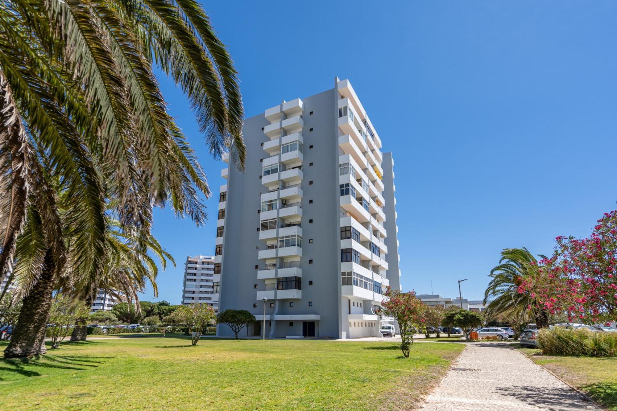 Torralta 204 Apartment Алвор Екстериор снимка